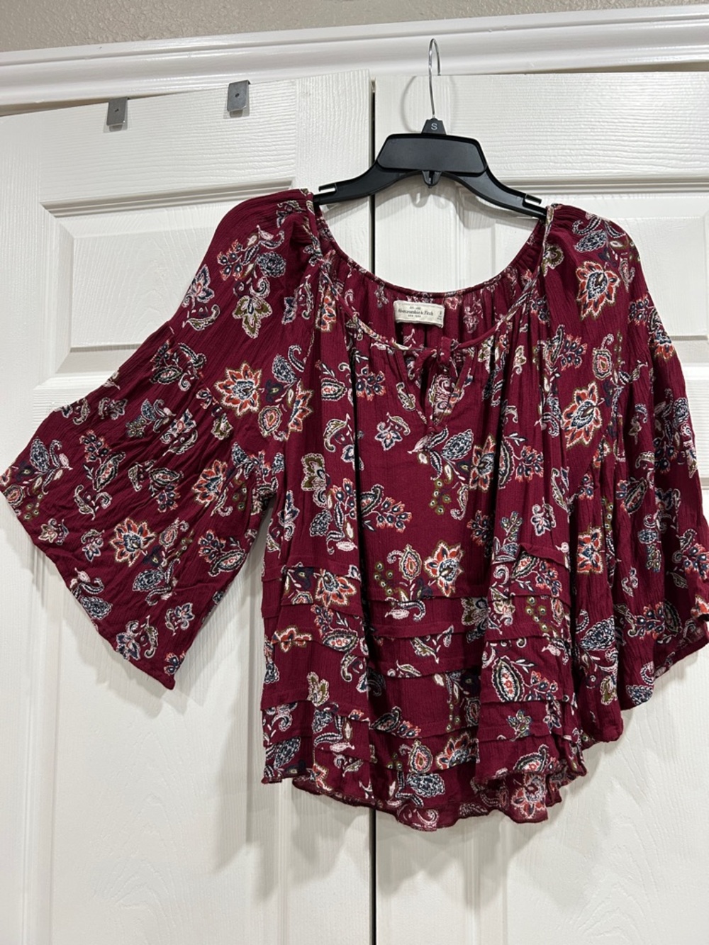 Abercrombie & Fitch Burgundy Floral Peasant Blouse